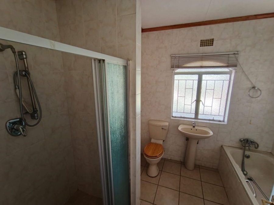 4 Bedroom Property for Sale in Elandia Free State